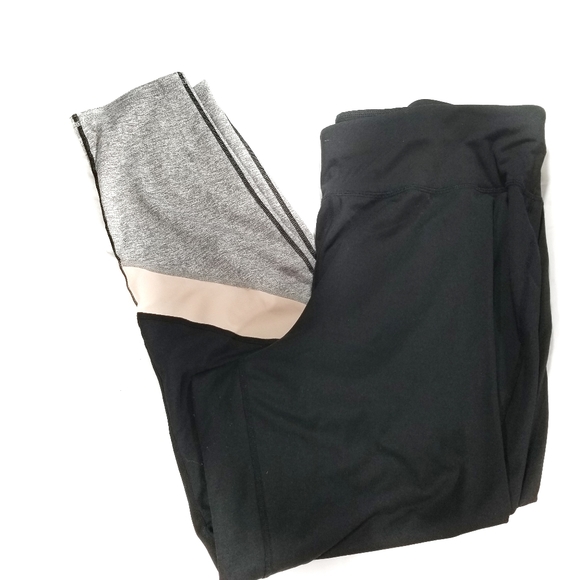 Livi Active Pants - Lane Bryant LIVI active Color Block Leggings 22/24
